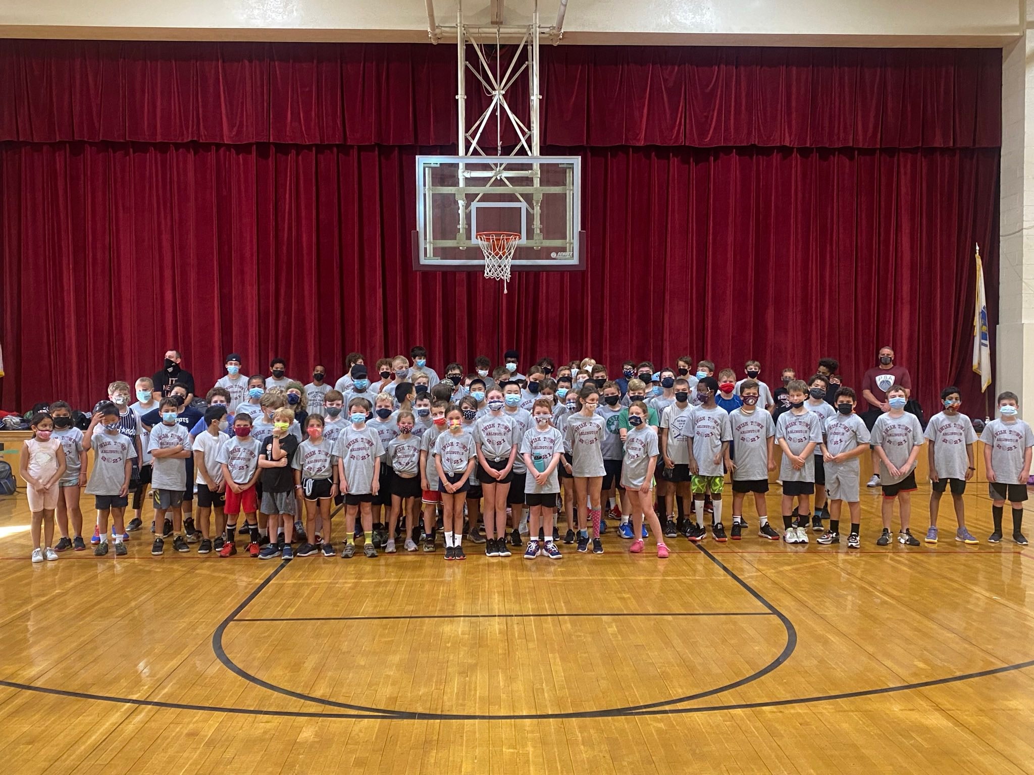 SwishtownARL campers posing together in gymnasium